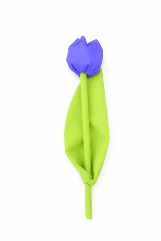 Ručně šitý tulipán